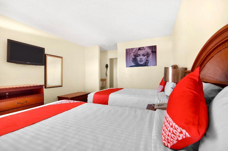 Oyo Hotel San Antonio Lackland Near Seaworld المظهر الخارجي الصورة